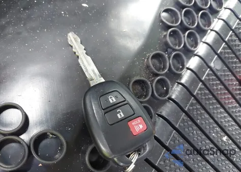 2018 Toyota Tacoma Sr5 V6 из США, поврежденный, VIN 5TFSZ5AN8JX150016